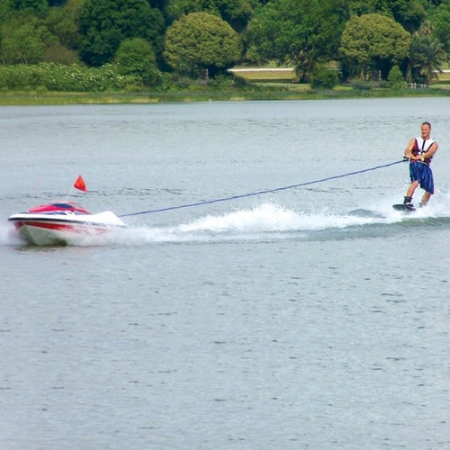 waterski.jpg