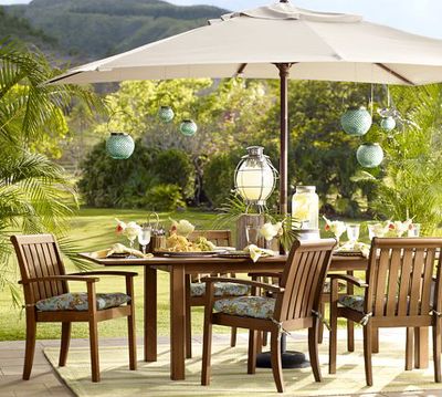outdoor-dining-set-by-pottery-barn.jpg