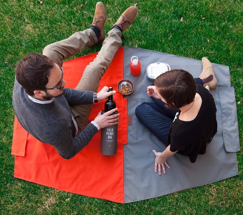 Picnic-Blanket-bag.jpg